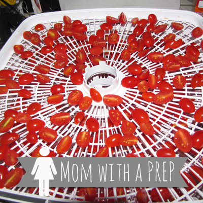 How to Dehydrate Grape Tomatoes | Mom with a PREP