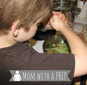 Mom with a PREP | Get your kids in the kitchen! Make some Pico de Gallo. Come on - give it a try-o