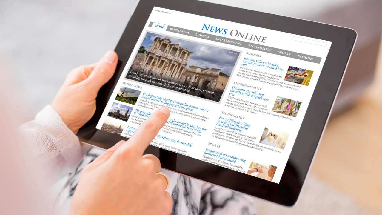  Sample news website on digital tablet.