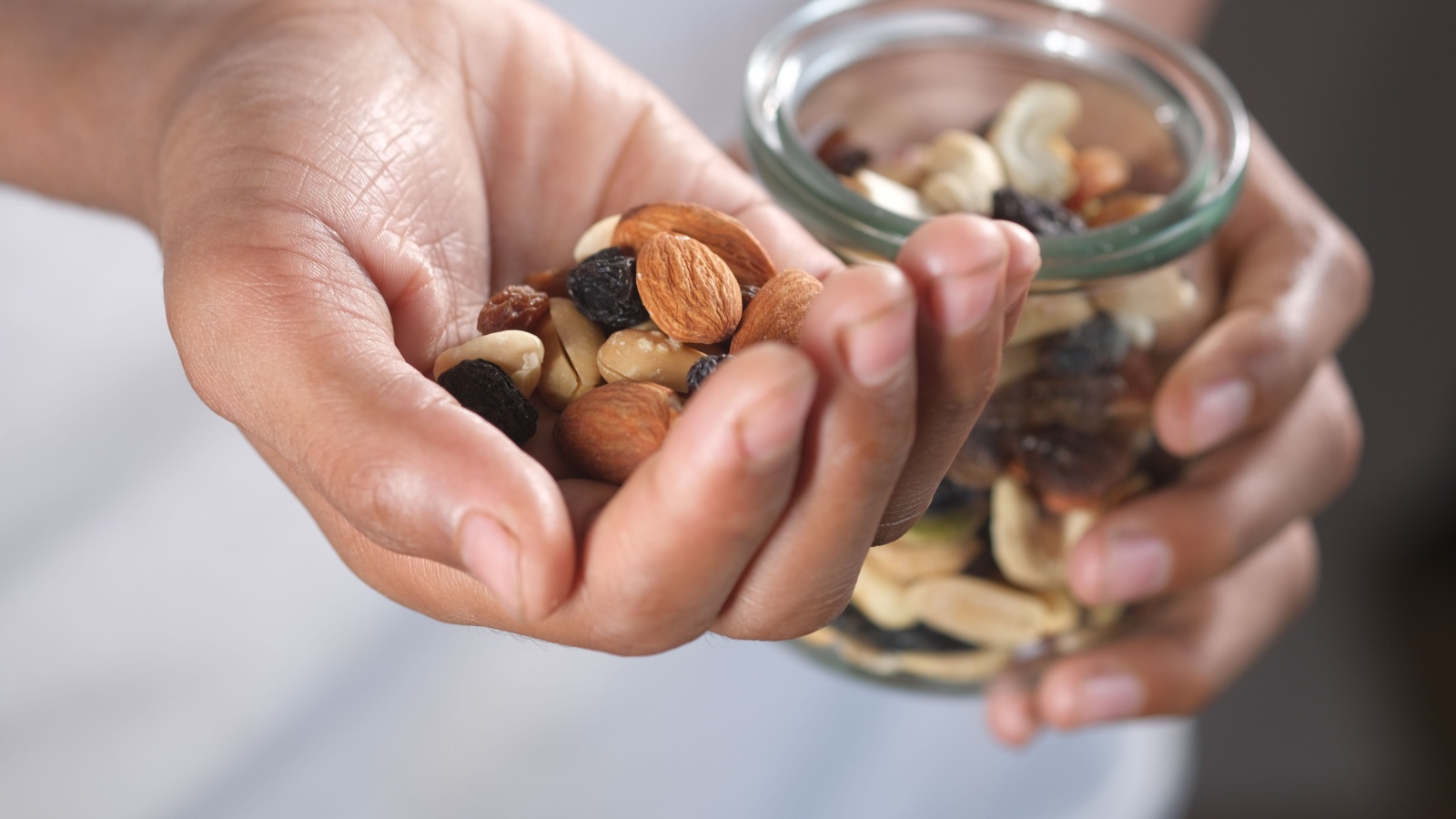 dried fruit and nuts 