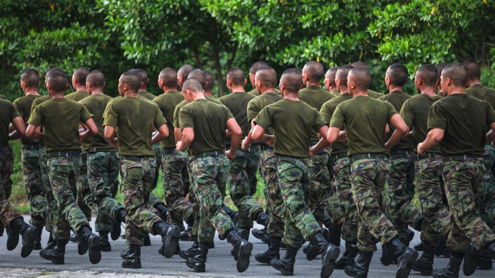 Soldiers running