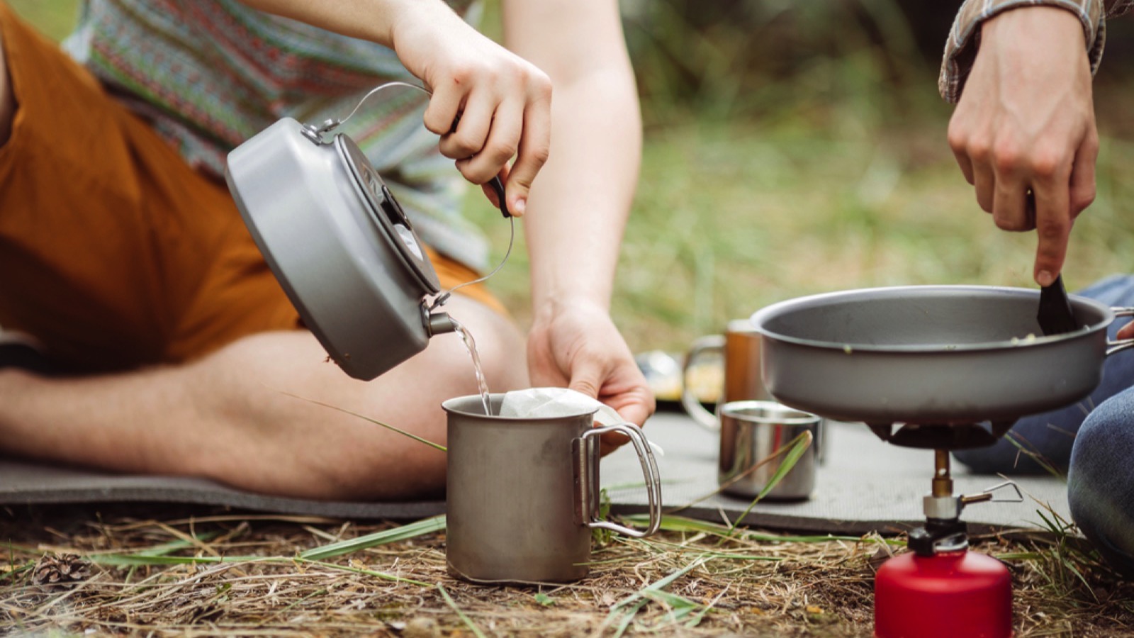 Camping cookware set