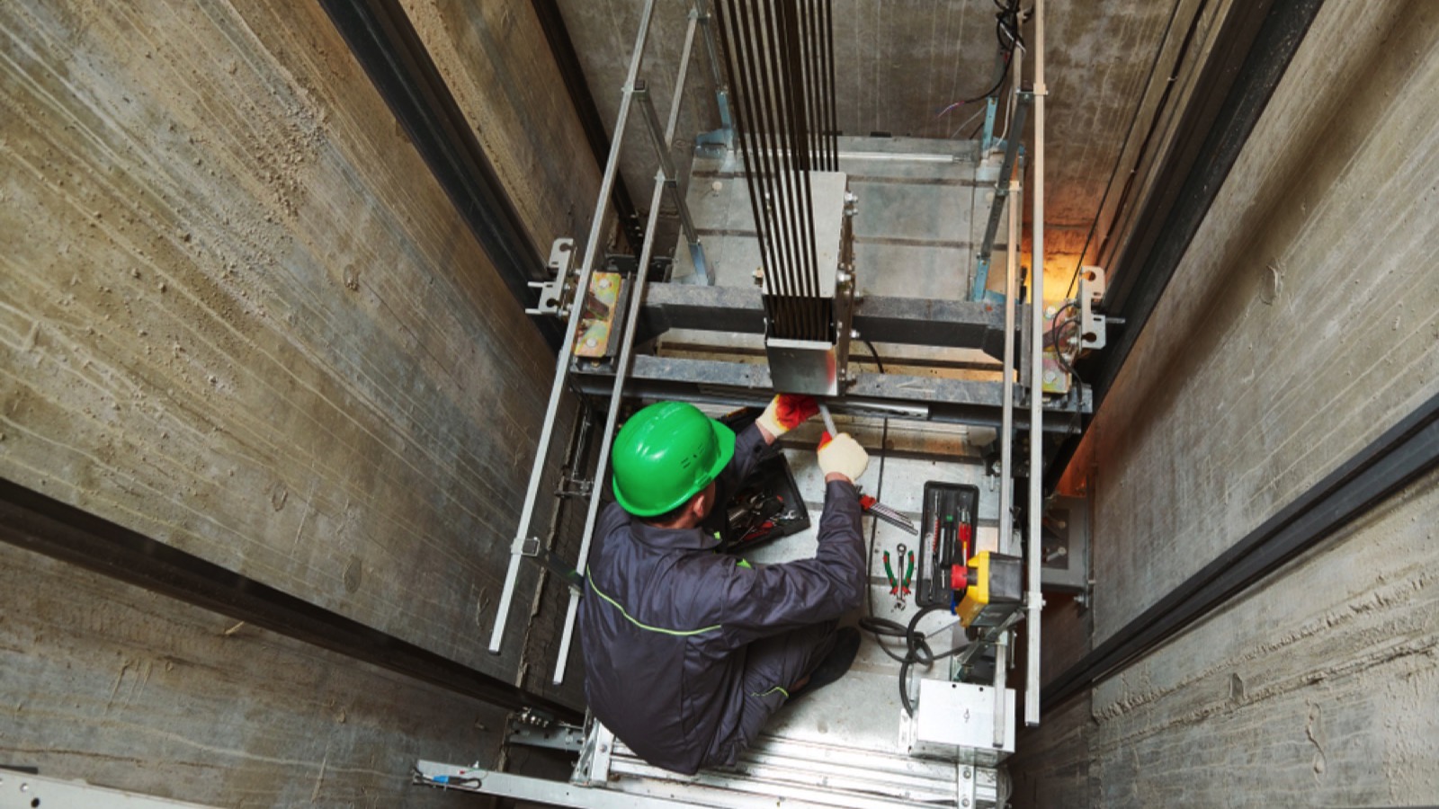 Elevator Repair Technician