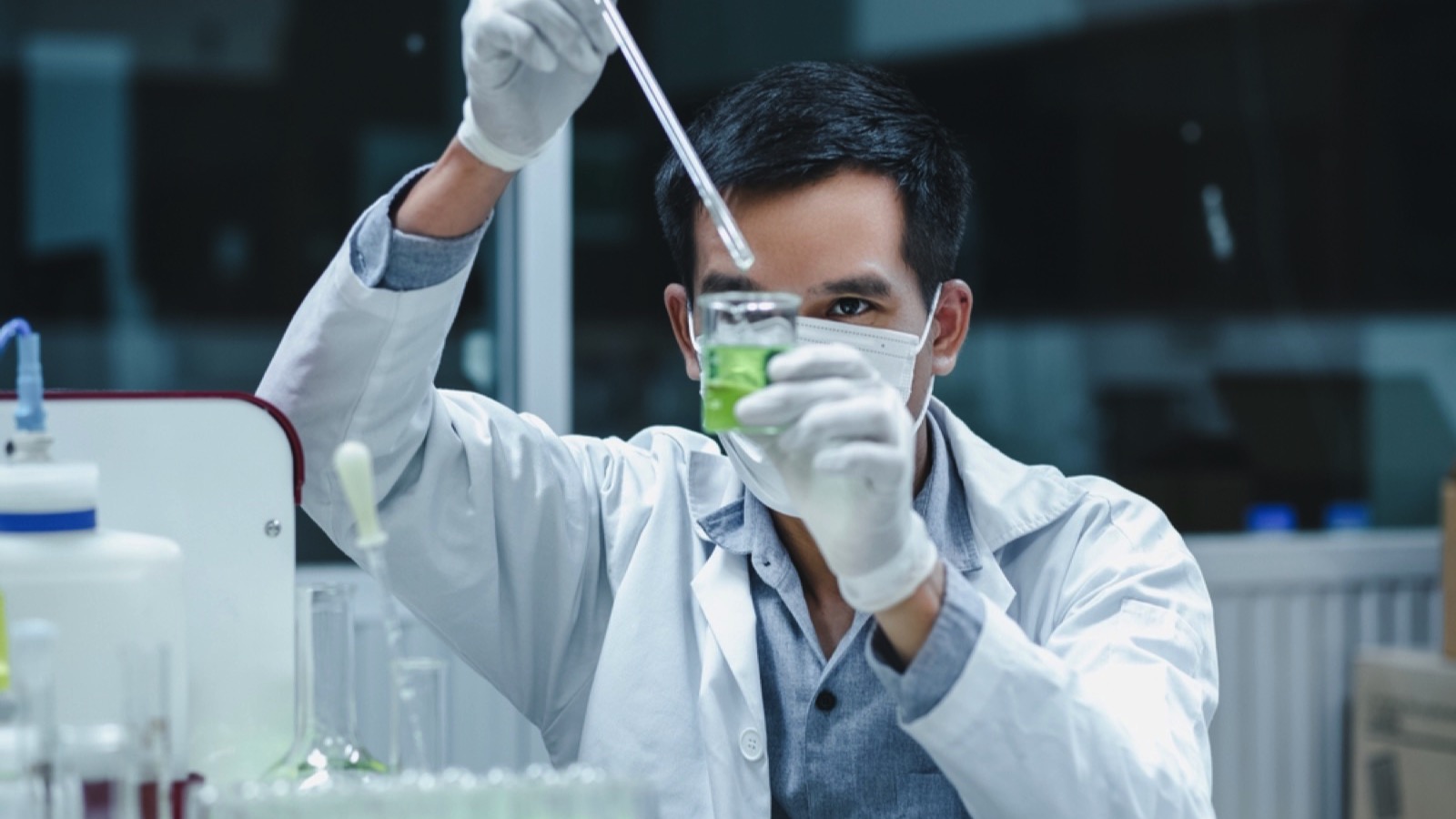 Nanotechnology Man in lab