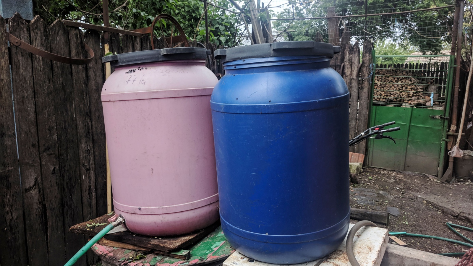 Fermenting or distilling tubs country side to settle liquids or filtering fluids