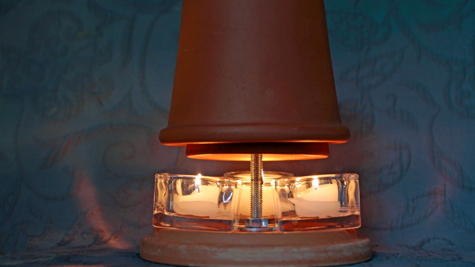 Homemade tealight candle heater in action